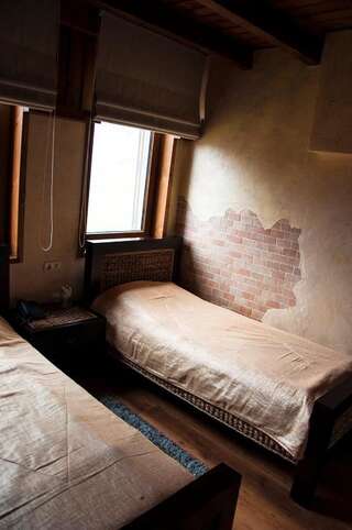 Гостевой дом Balkan Guest House Valevtsi Двухместный номер с 1 кроватью или 2 отдельными кроватями-8
