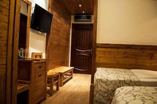 Гостевой дом Balkan Guest House Valevtsi Двухместный номер с 1 кроватью или 2 отдельными кроватями-11